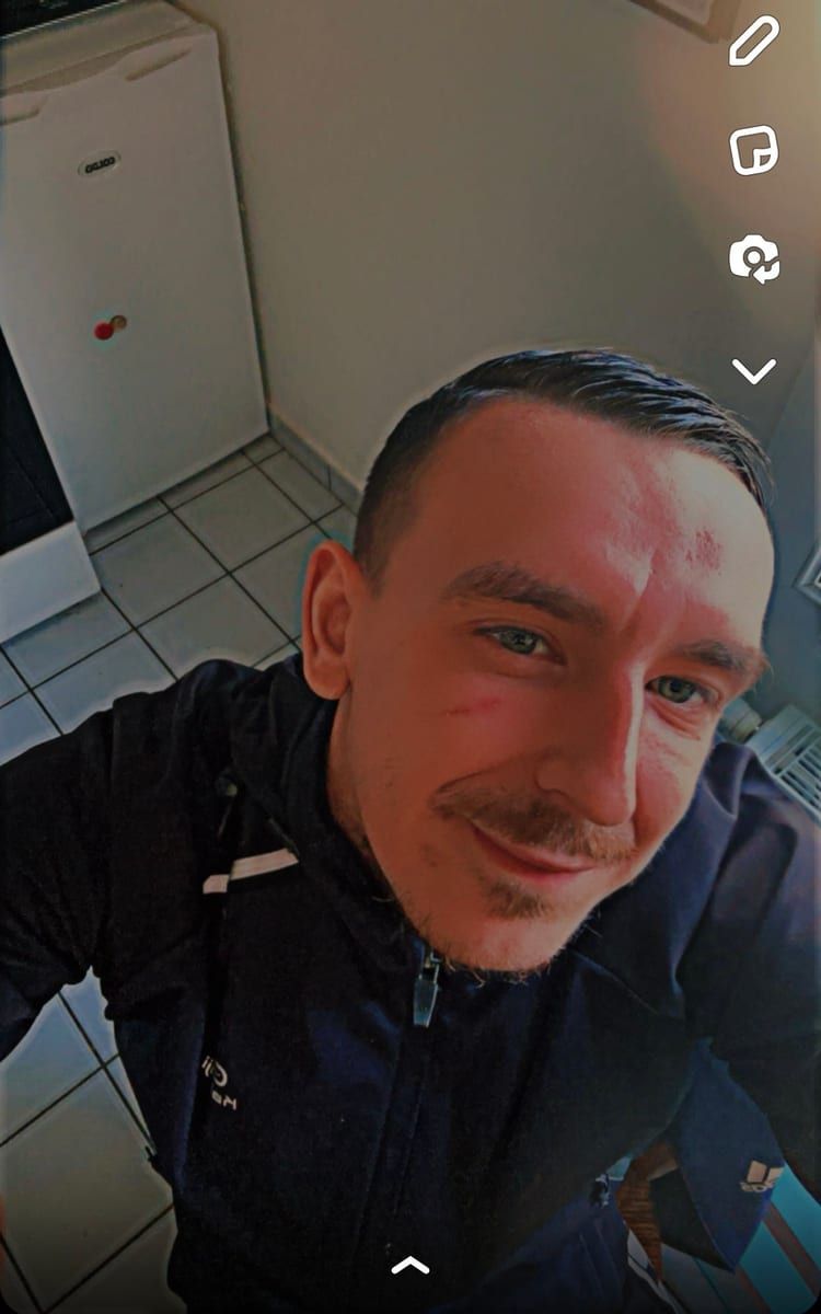 Profil de Corenthin, 29 ans, Rencontre gay à Münchenbuchsee (Berne)
