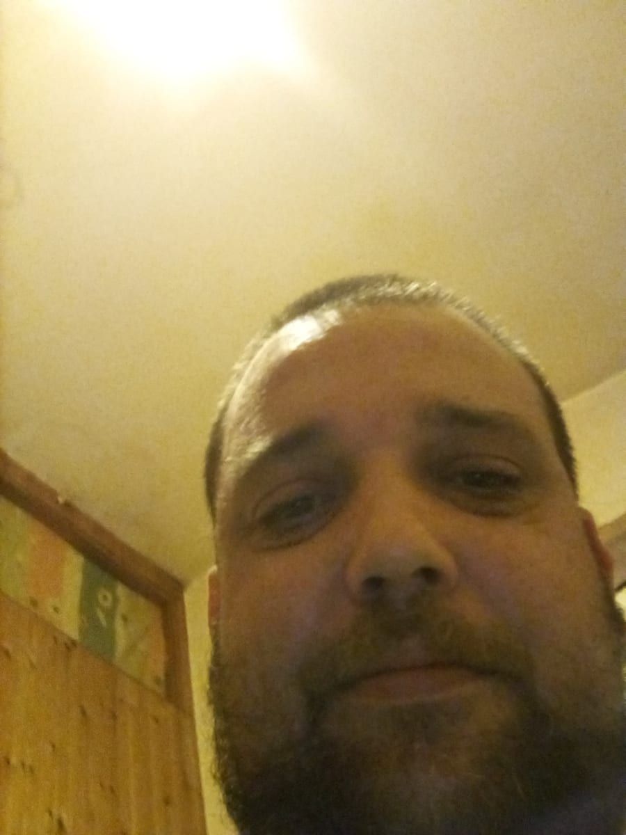 Lyesse - Rencontre gay à Lamboing Profil de Lyesse, 29 ans, Rencontre gay à Lamboing (Berne)