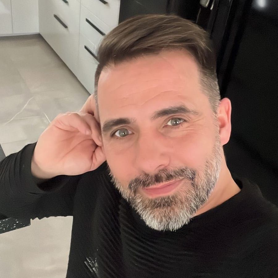 Profil de Anthon, 45 ans, Rencontre gay à Plagne (Berne)