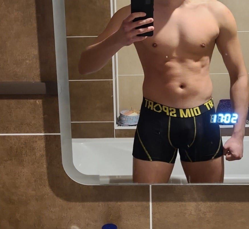 Nicodem - Rencontre gay à Oey Profil de Nicodem, 38 ans, Rencontre gay à Oey (Berne)