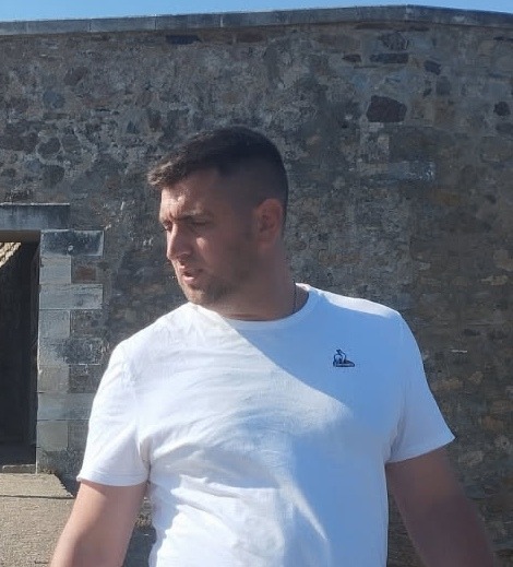 Meli - Rencontre gay à Bellelay Profil de Meli, 37 ans, Rencontre gay à Bellelay (Berne)