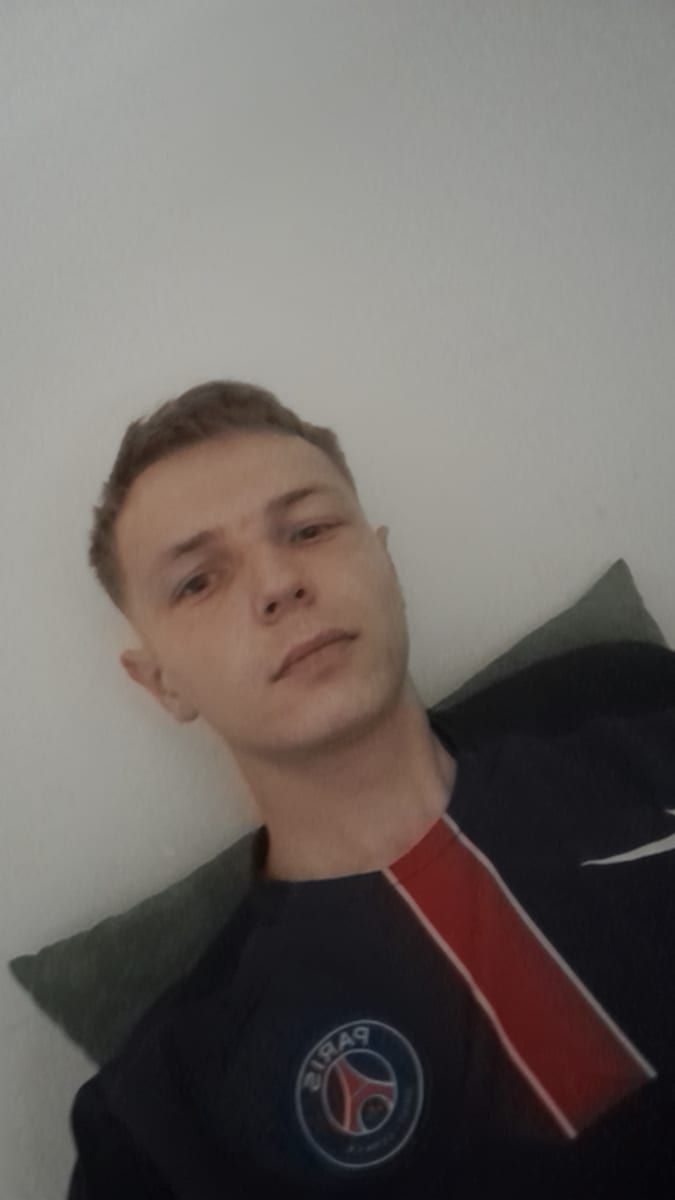 Dewi - Rencontre gay à Trimstein Profil de Dewi, 37 ans, Rencontre gay à Trimstein (Berne)