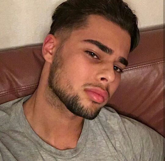Abdelouahad - Rencontre gay à Worblaufen Profil de Abdelouahad, 24 ans, Rencontre gay à Worblaufen (Berne)