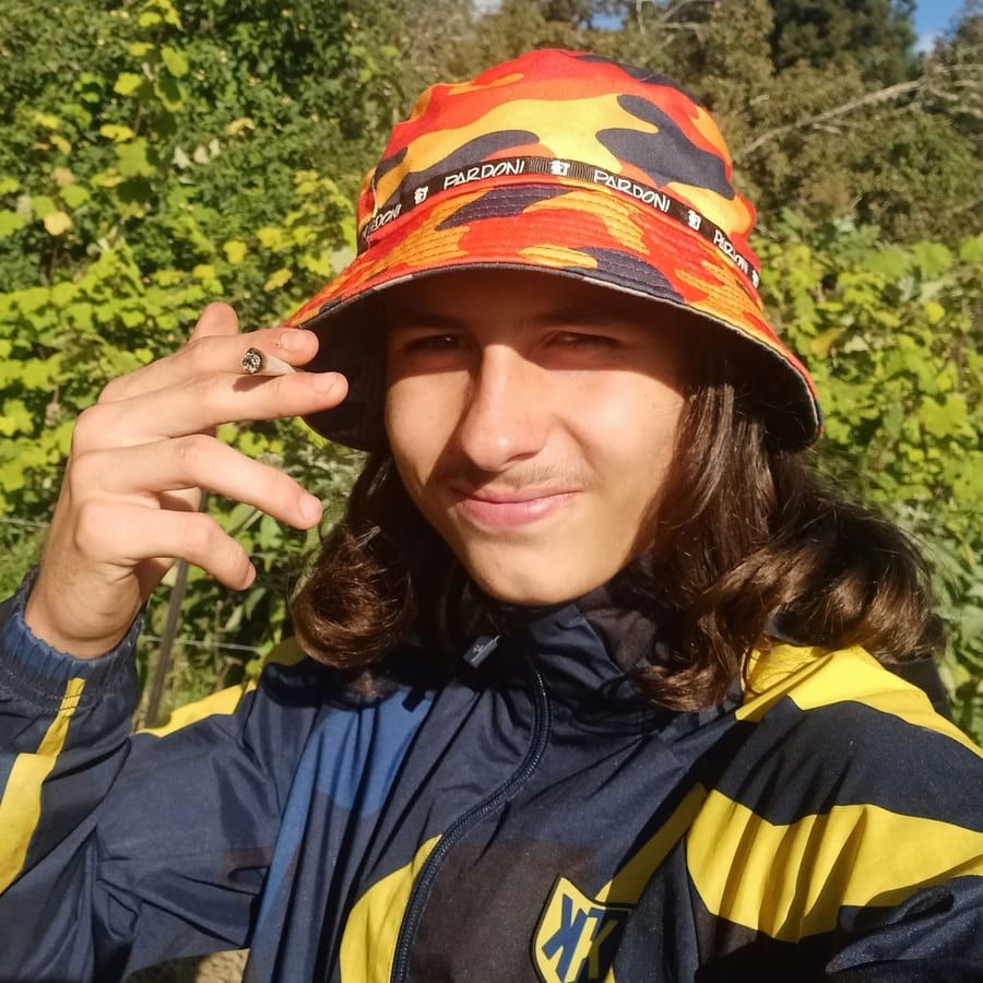 Tolga - Rencontre gay à Rumendingen Profil de Tolga, 36 ans, Rencontre gay à Rumendingen (Berne)