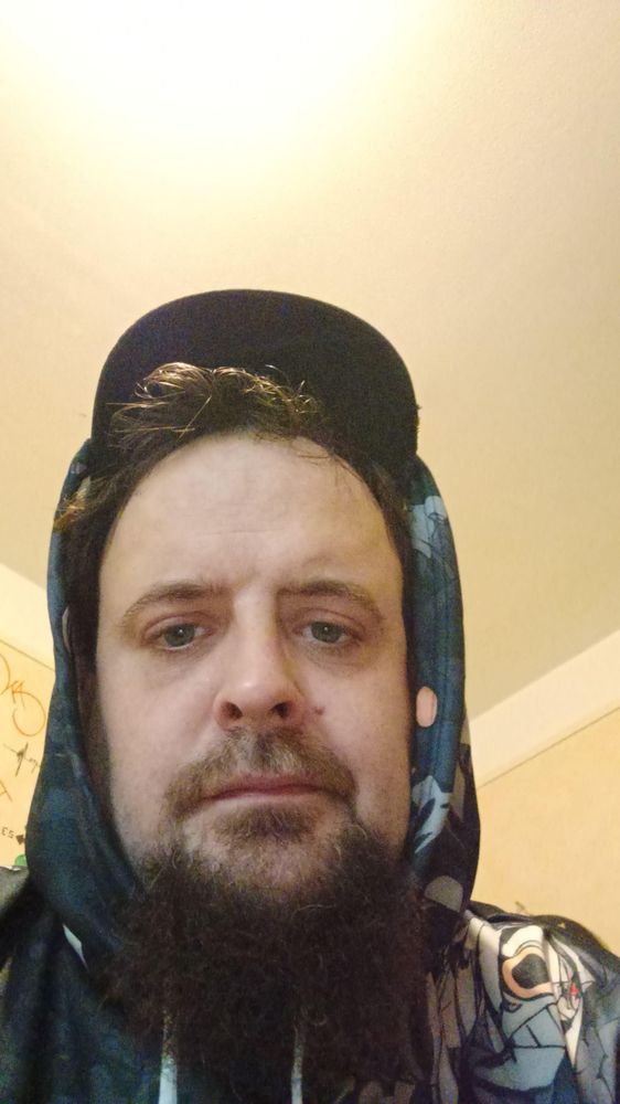 Profil de Endrit, 23 ans, Rencontre gay à Mötschwil (Berne)