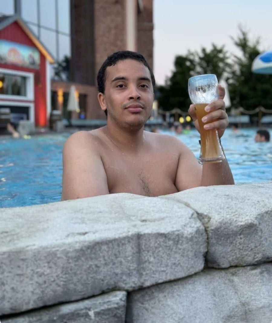 Muaz - Rencontre gay à Bäriswil BE Profil de Muaz, 22 ans, Rencontre gay à Bäriswil BE (Berne)