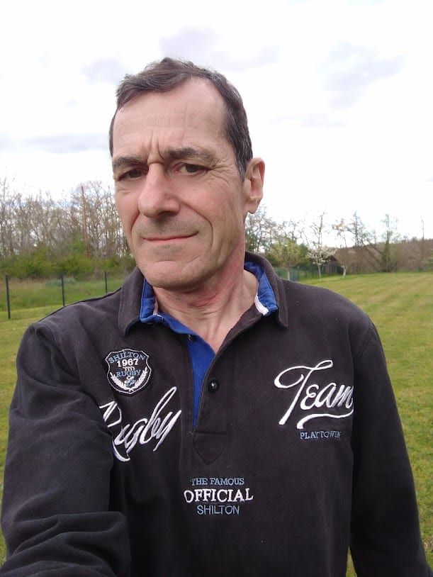 Jakez - Rencontre gay à Péry Profil de Jakez, 44 ans, Rencontre gay à Péry (Berne)