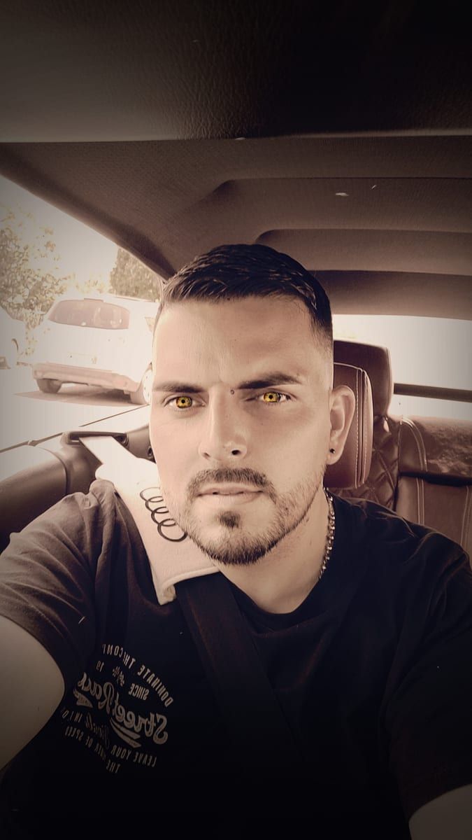 Deivy - Rencontre gay à Gümmenen Profil de Deivy, 44 ans, Rencontre gay à Gümmenen (Berne)