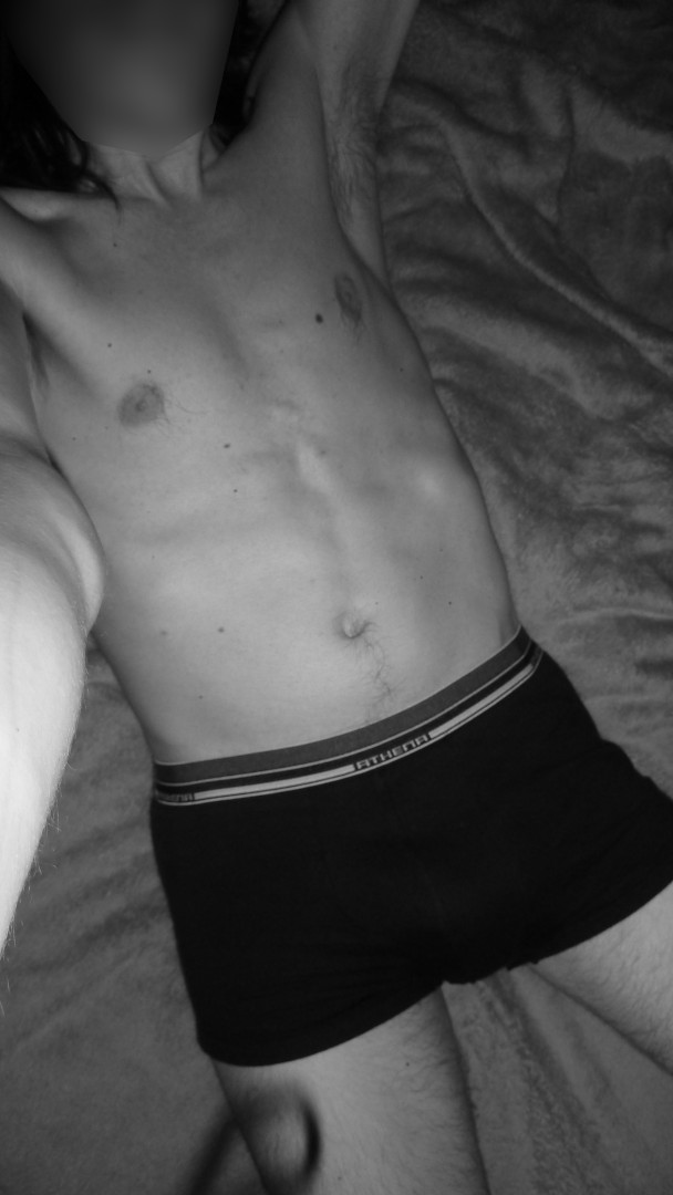 Profil de Ahcene, 25 ans, Rencontre gay à Sutz (Berne)