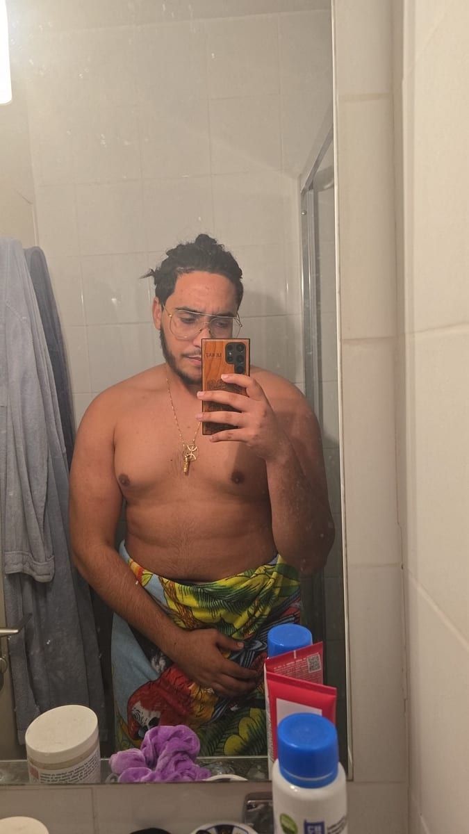 Alderick - Rencontre gay à Gümmenen Profil de Alderick, 36 ans, Rencontre gay à Gümmenen (Berne)