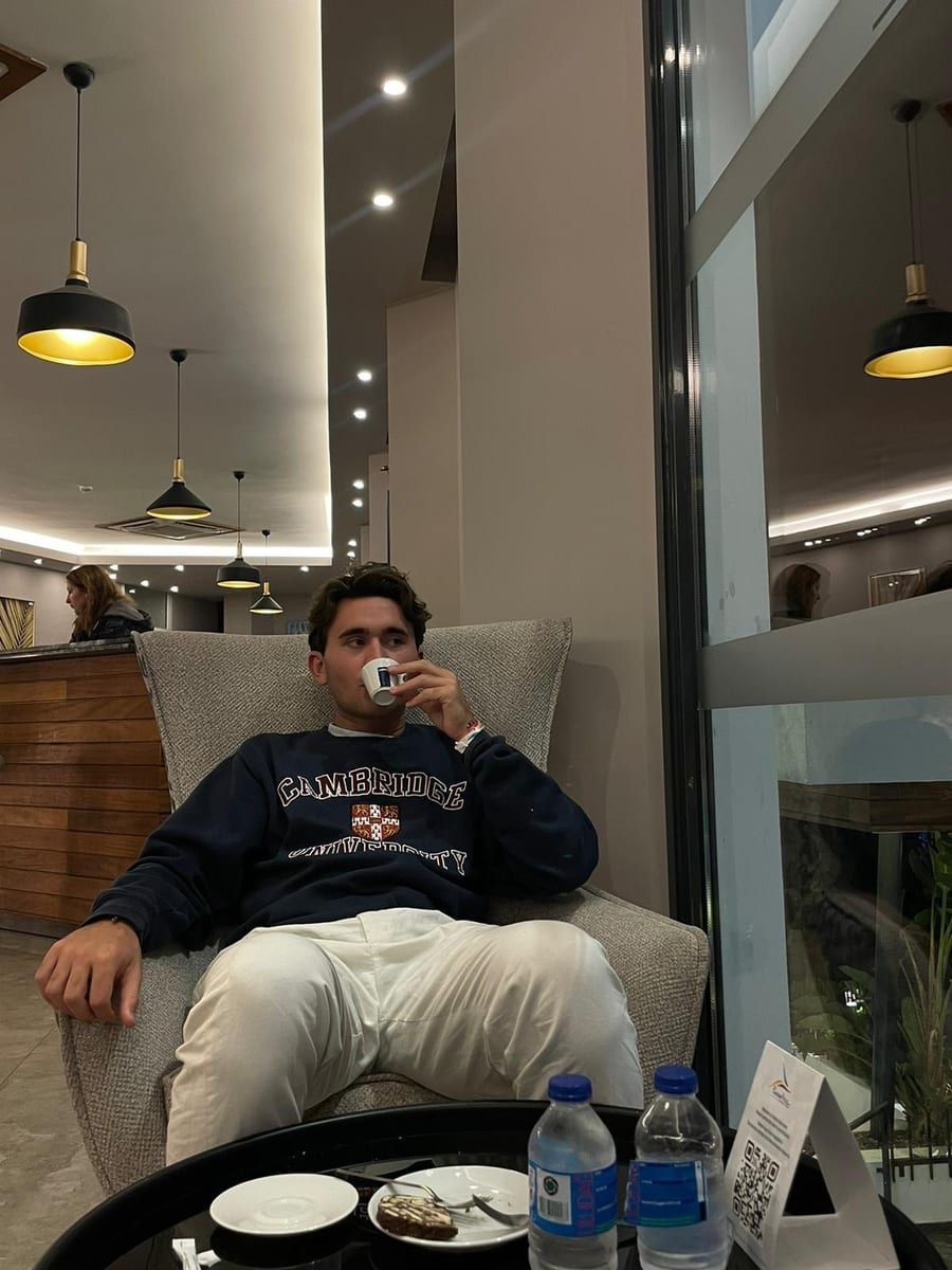 Nacereddine - Rencontre gay à Gümmenen Profil de Nacereddine, 40 ans, Rencontre gay à Gümmenen (Berne)