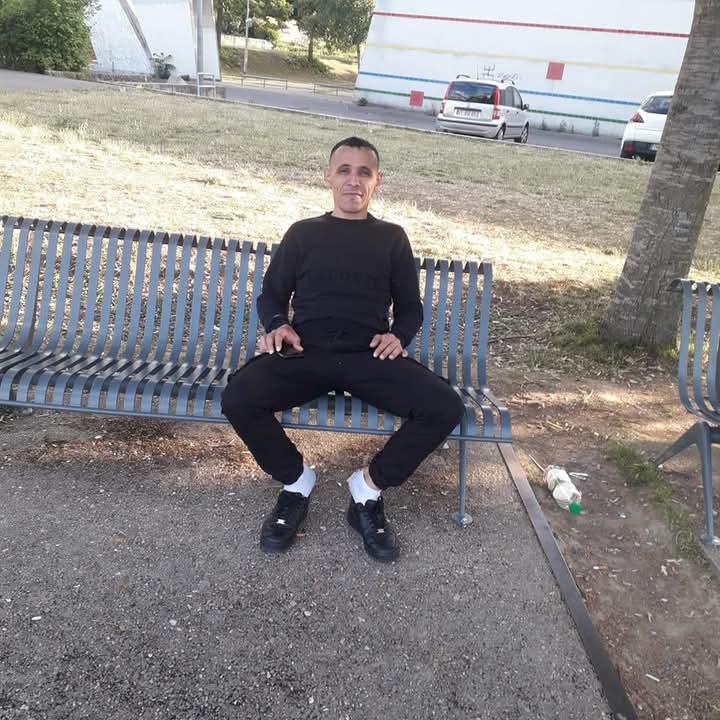Michka - Rencontre gay à Frutigen Profil de Michka, 32 ans, Rencontre gay à Frutigen (Berne)