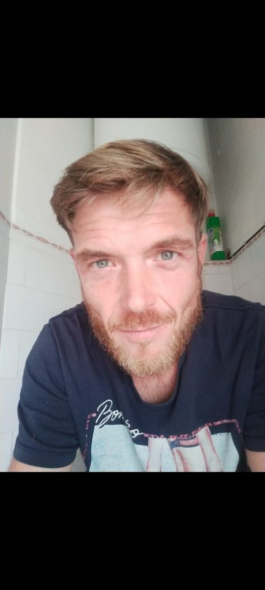 Soig - Rencontre gay à Frinvillier Profil de Soig, 22 ans, Rencontre gay à Frinvillier (Berne)
