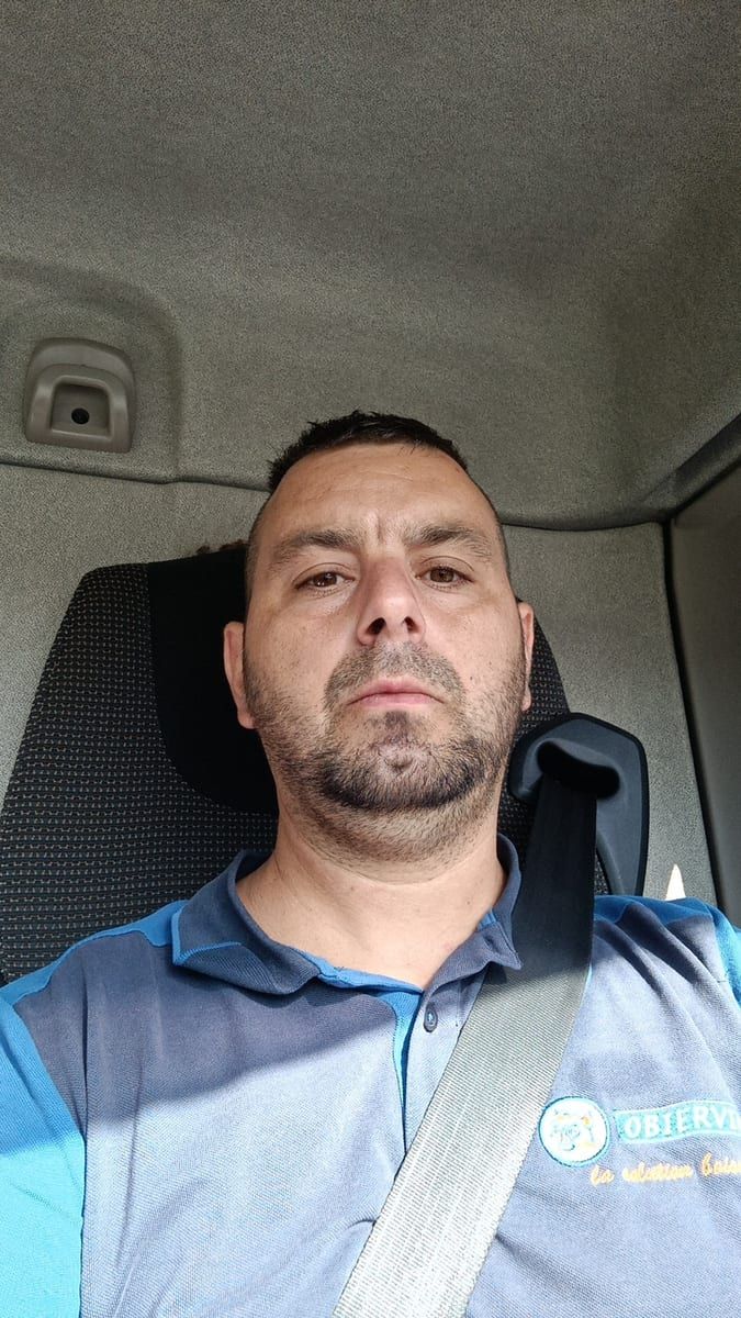 Profil de Abdel-aziz, 35 ans, Rencontre gay à Bargen BE (Berne)