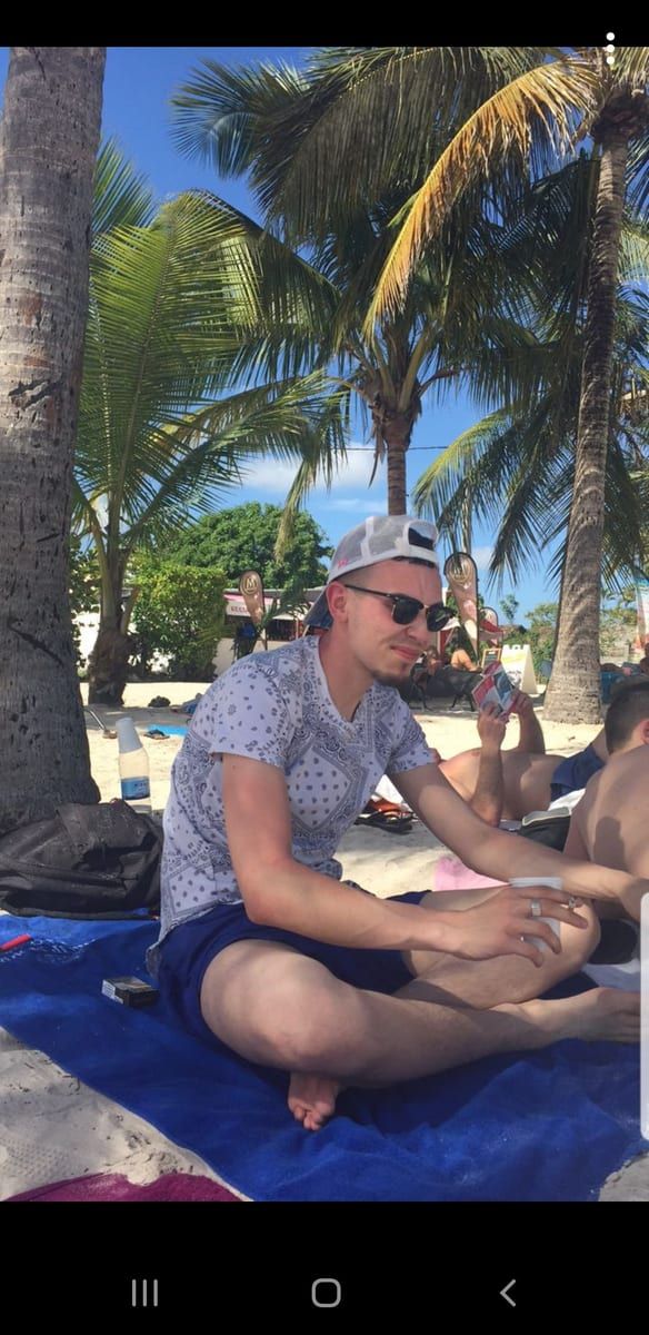 Profil de Elan, 37 ans, Rencontre gay à Noflen BE (Berne)