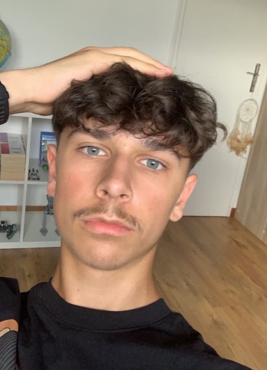 Profil de Curtis, 40 ans, Rencontre gay à Sutz (Berne)