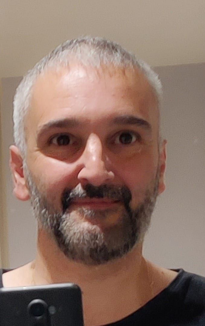 Devris - Rencontre gay à Thunstetten Profil de Devris, 45 ans, Rencontre gay à Thunstetten (Berne)