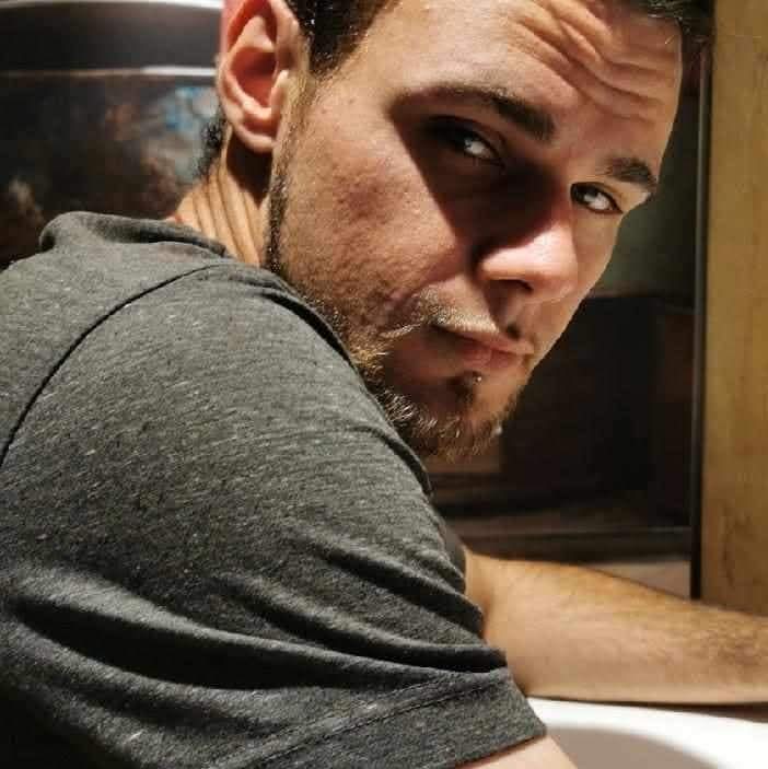 Kenni - Rencontre gay à Wattenwil Profil de Kenni, 44 ans, Rencontre gay à Wattenwil (Berne)