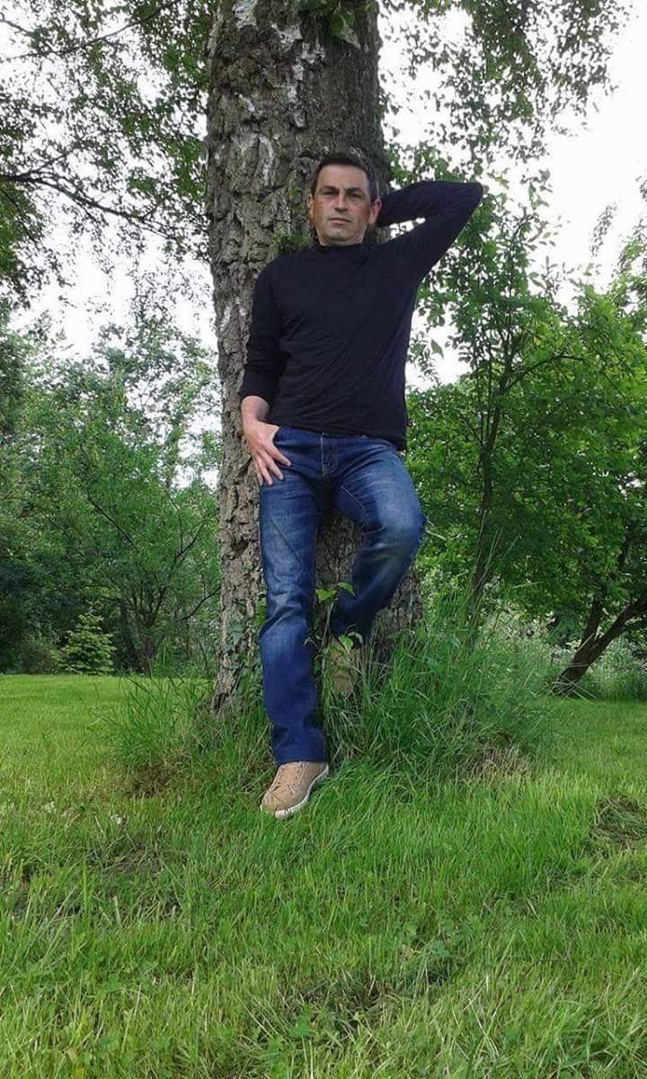 Perpetue - Rencontre gay à Le Cerneux-Veusil Profil de Perpetue, 22 ans, Rencontre gay à Le Cerneux-Veusil (Berne)