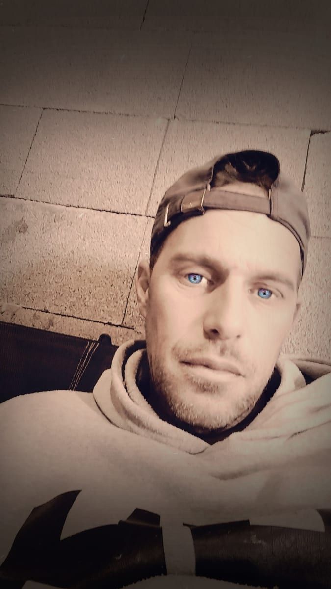 Sixte - Rencontre gay à Diemerswil Profil de Sixte, 33 ans, Rencontre gay à Diemerswil (Berne)